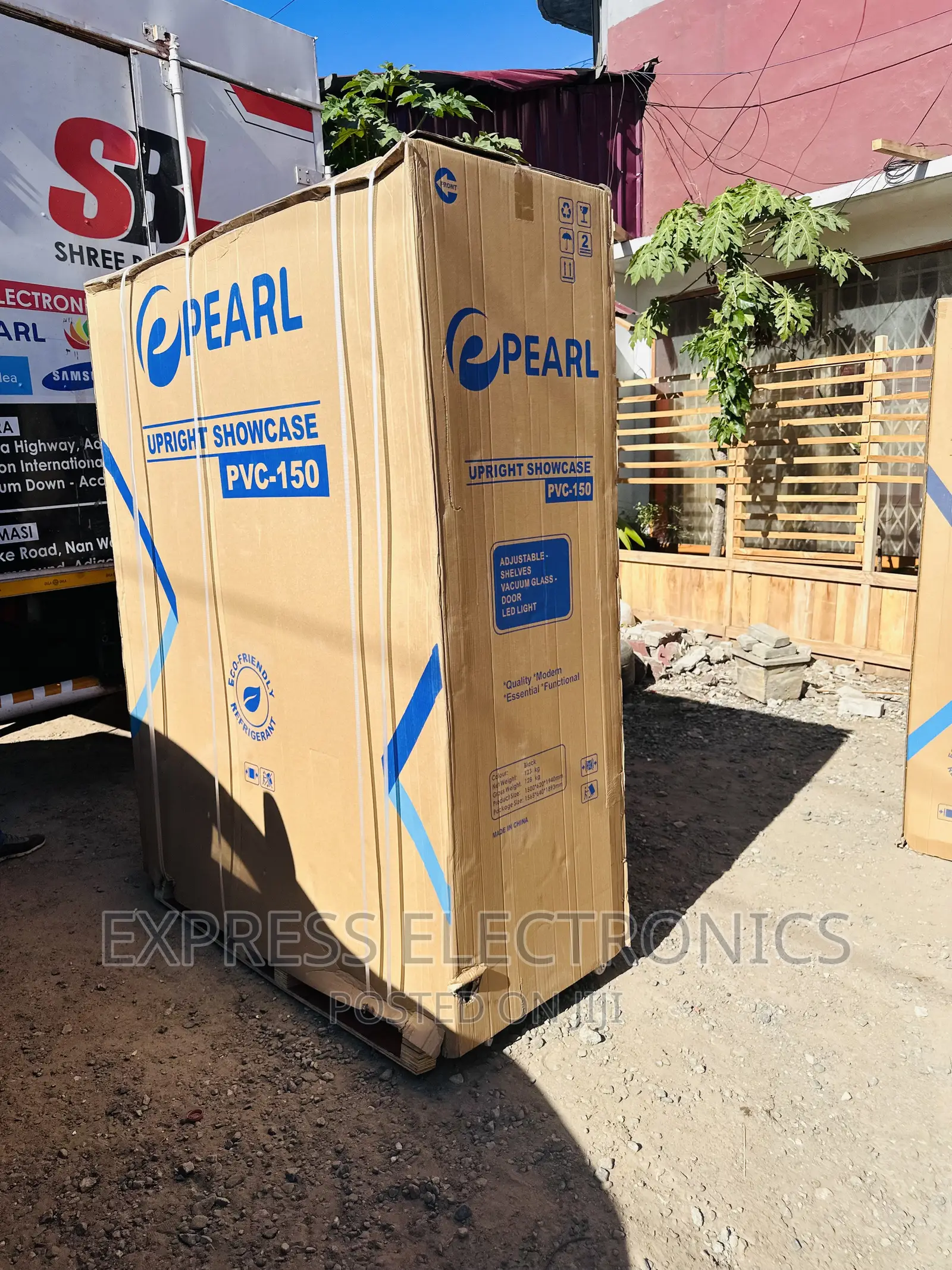 Display Fridge Pearl PVC-150 ,