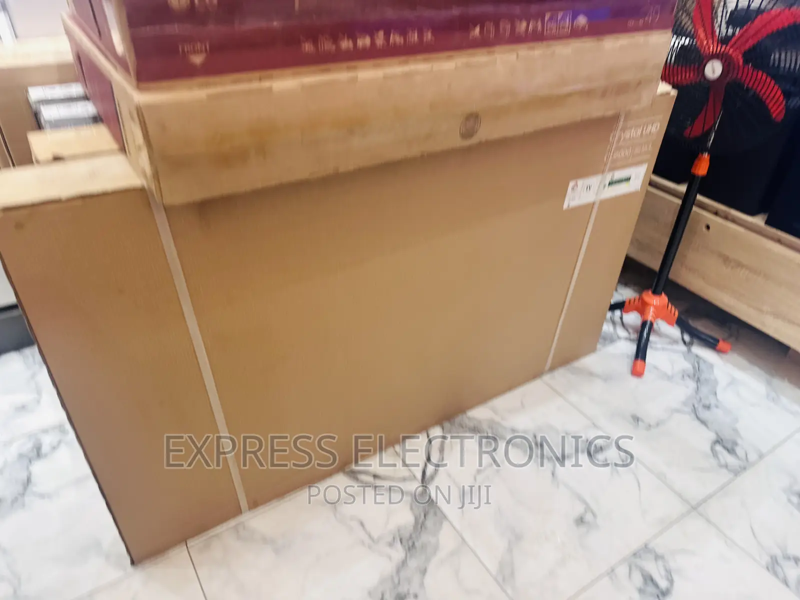 High Quality Sleek Slim UHD Smart Samsung 65”Cu8000 Tv 