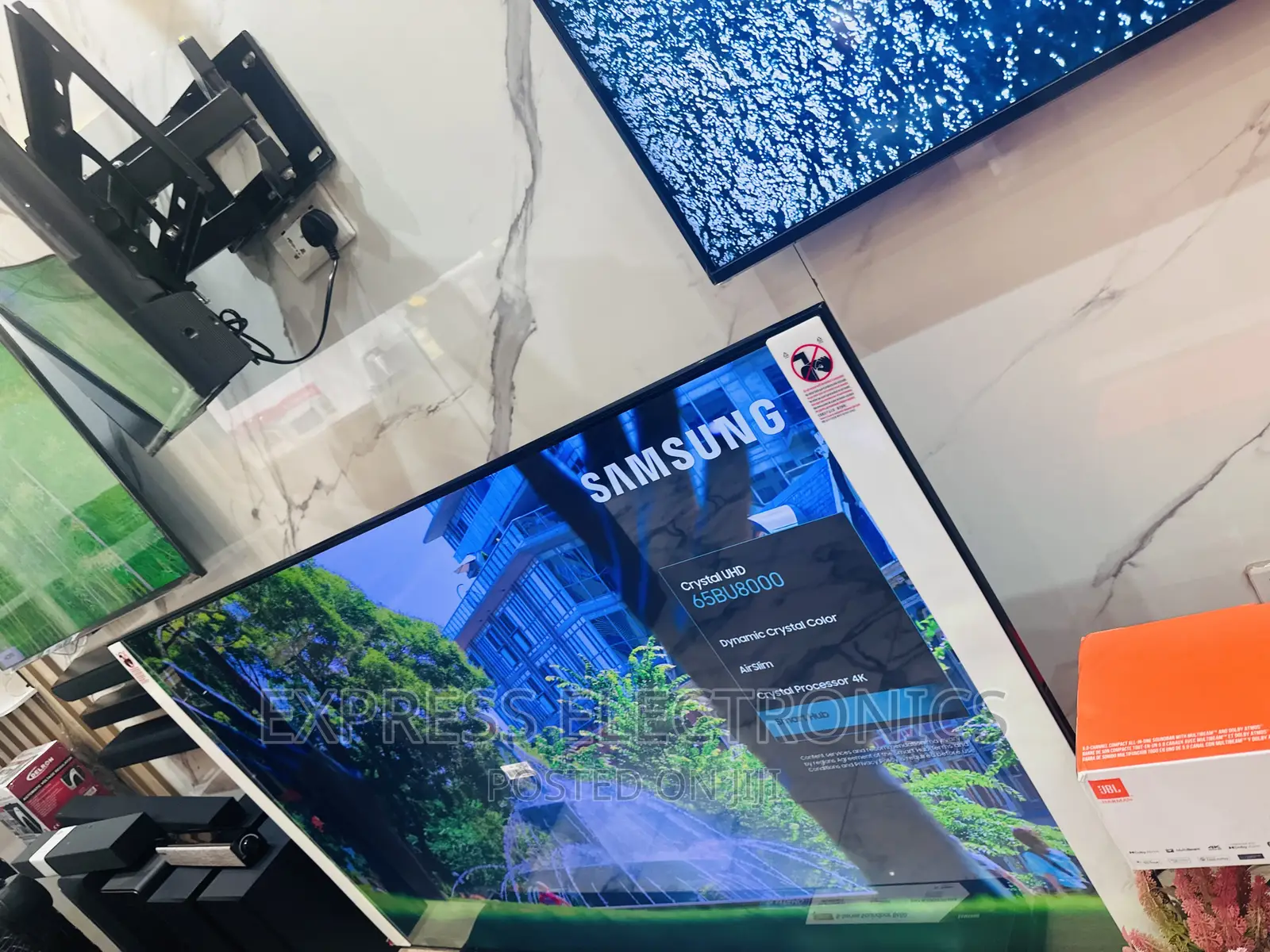 Stunning  Smart UHD Samsung 55”Au7022