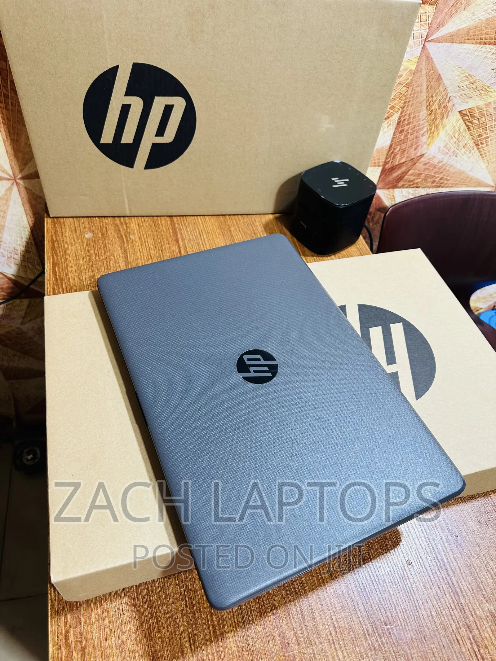 Laptop HP 255 G6 8GB AMD A6 HDD+SSD 256GB