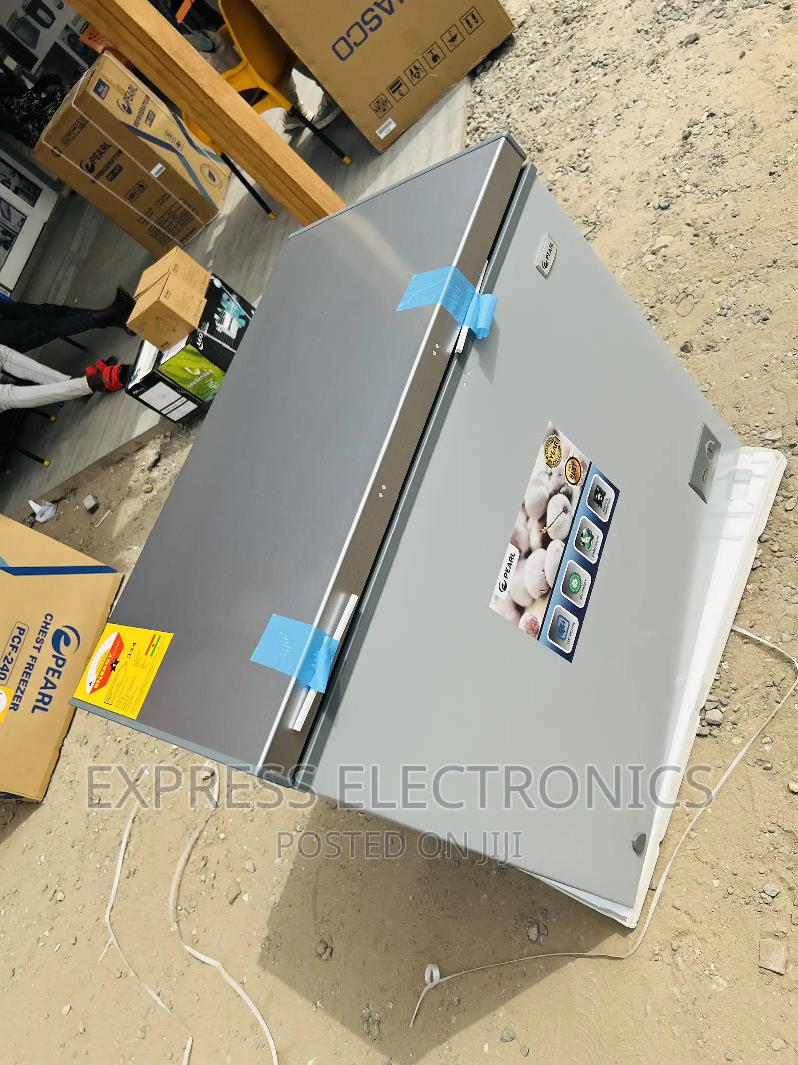 Anti Rust Compressor Pearl 200L Chest Freezer Single Door