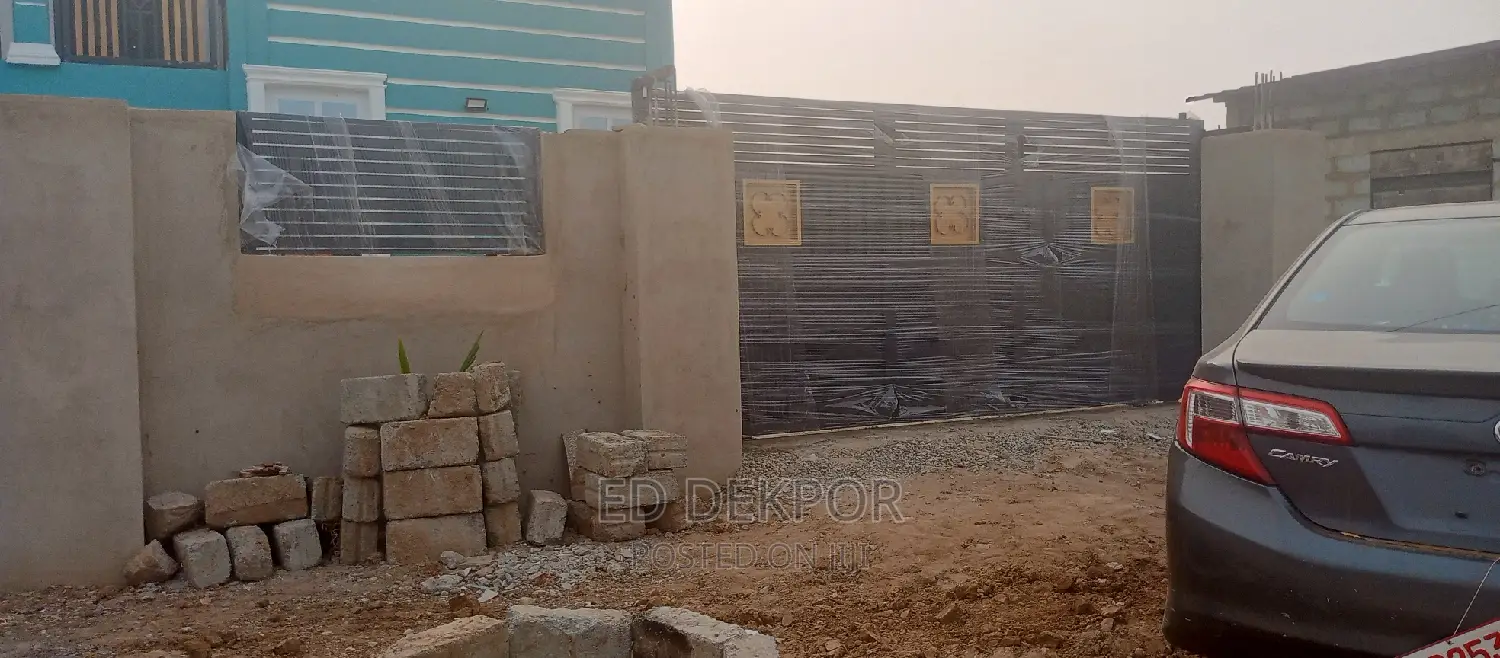GCL Metal Gate
