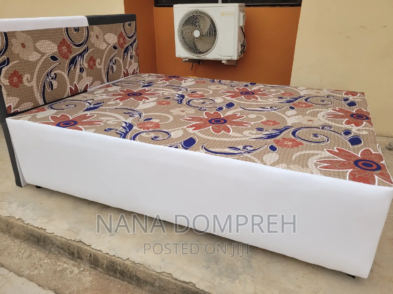 Inbuilt Double Bed