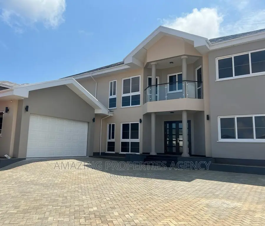 4bdrm House in Airport Residential Area for rent