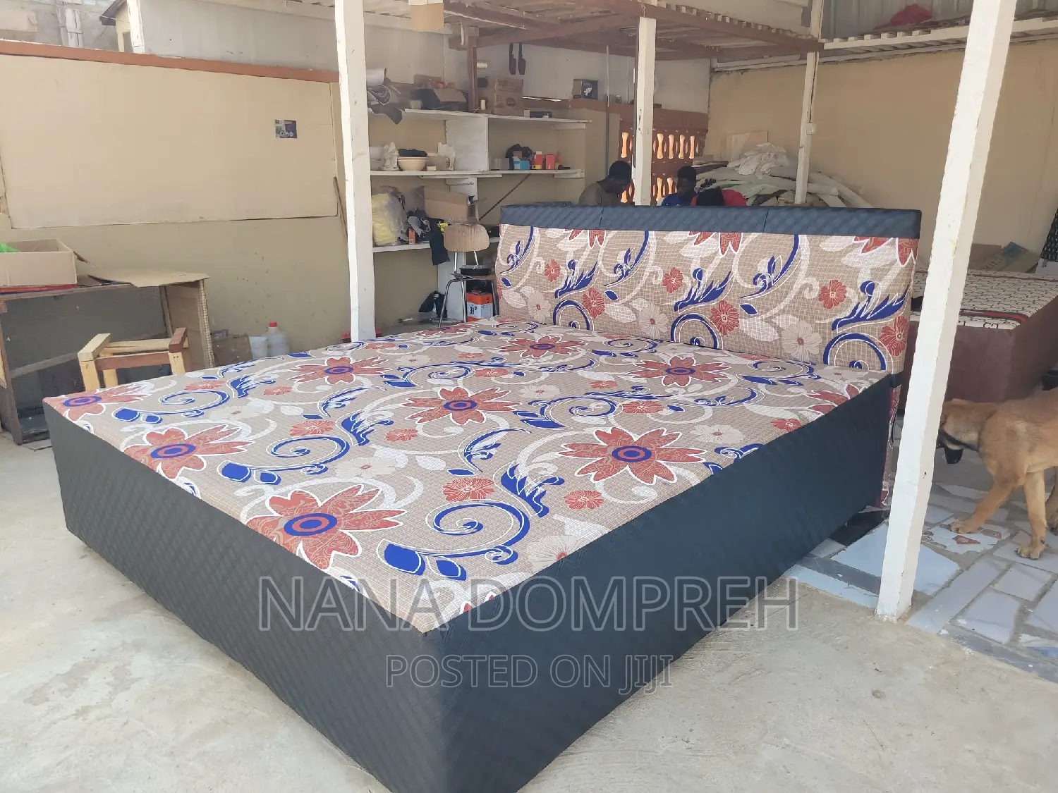 Inbuilt Queen Size Bed