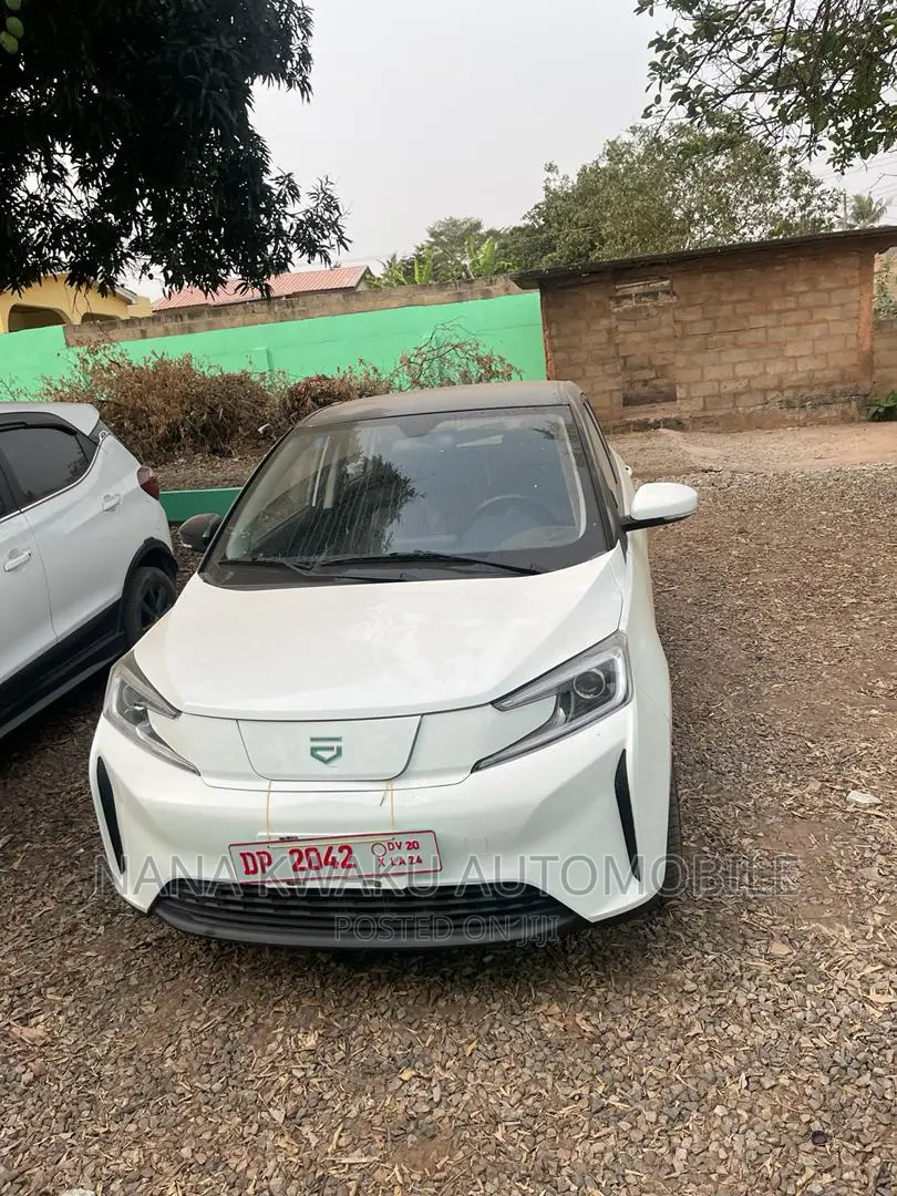 Car 2018 White