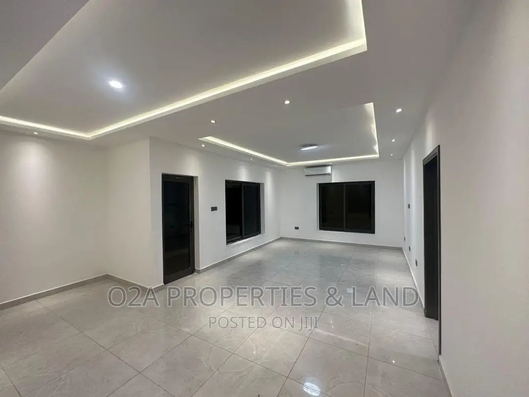5bdrm House in A&C Mall Area for sale