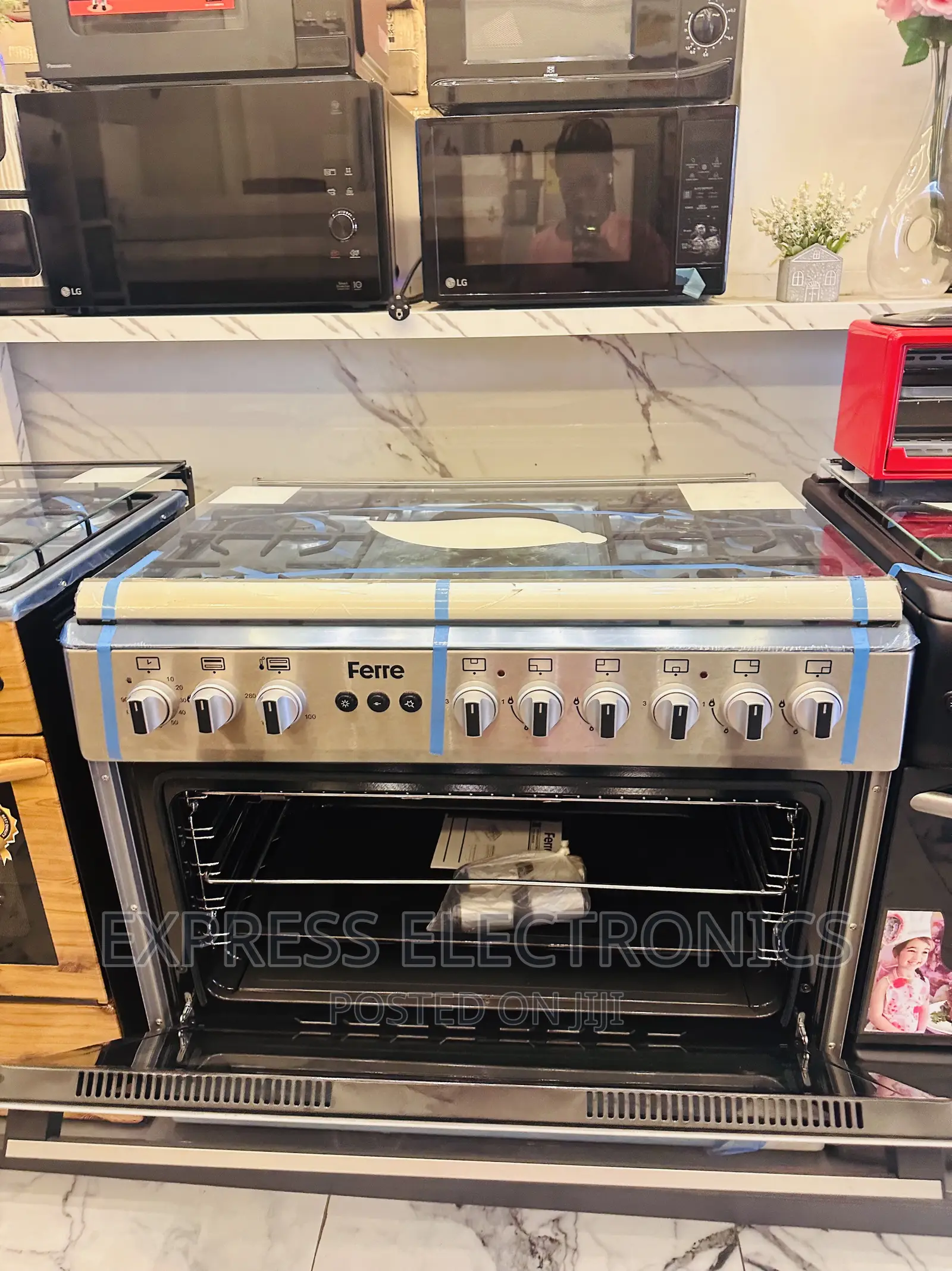 Sleek Sliver Color Ferre 60/90 Gas Cooker Oven Rotisserie
