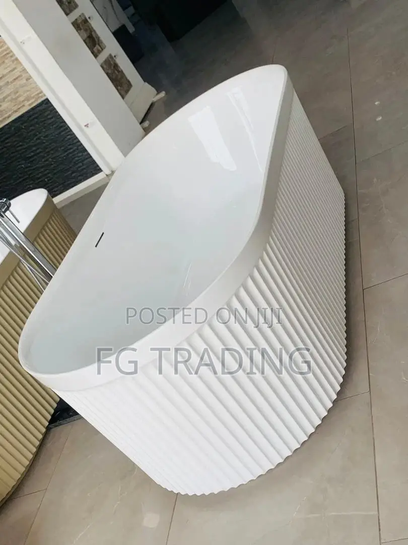 Standing Bathtub - Master Bathtub - Acrylic Bath