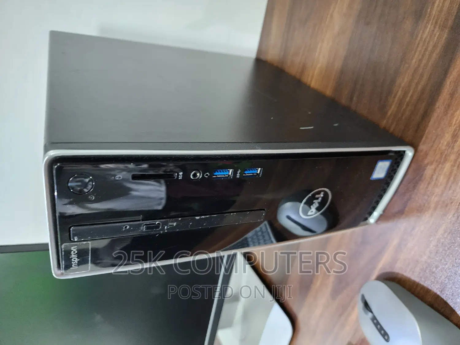 Desktop Computer Dell Inspiron 3000 8GB Intel Core I5 SSHD (Hybrid) 1T