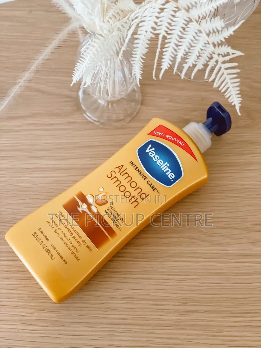 Vaseline Intensive Care Body Lotion Almond Smooth 600ml