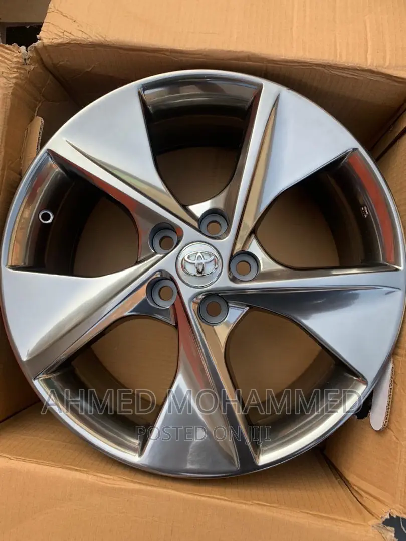 Toyota Camry Rim 18