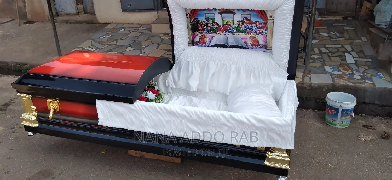 Luxurious Red and Black Casket Good Bars and Coffin Handle