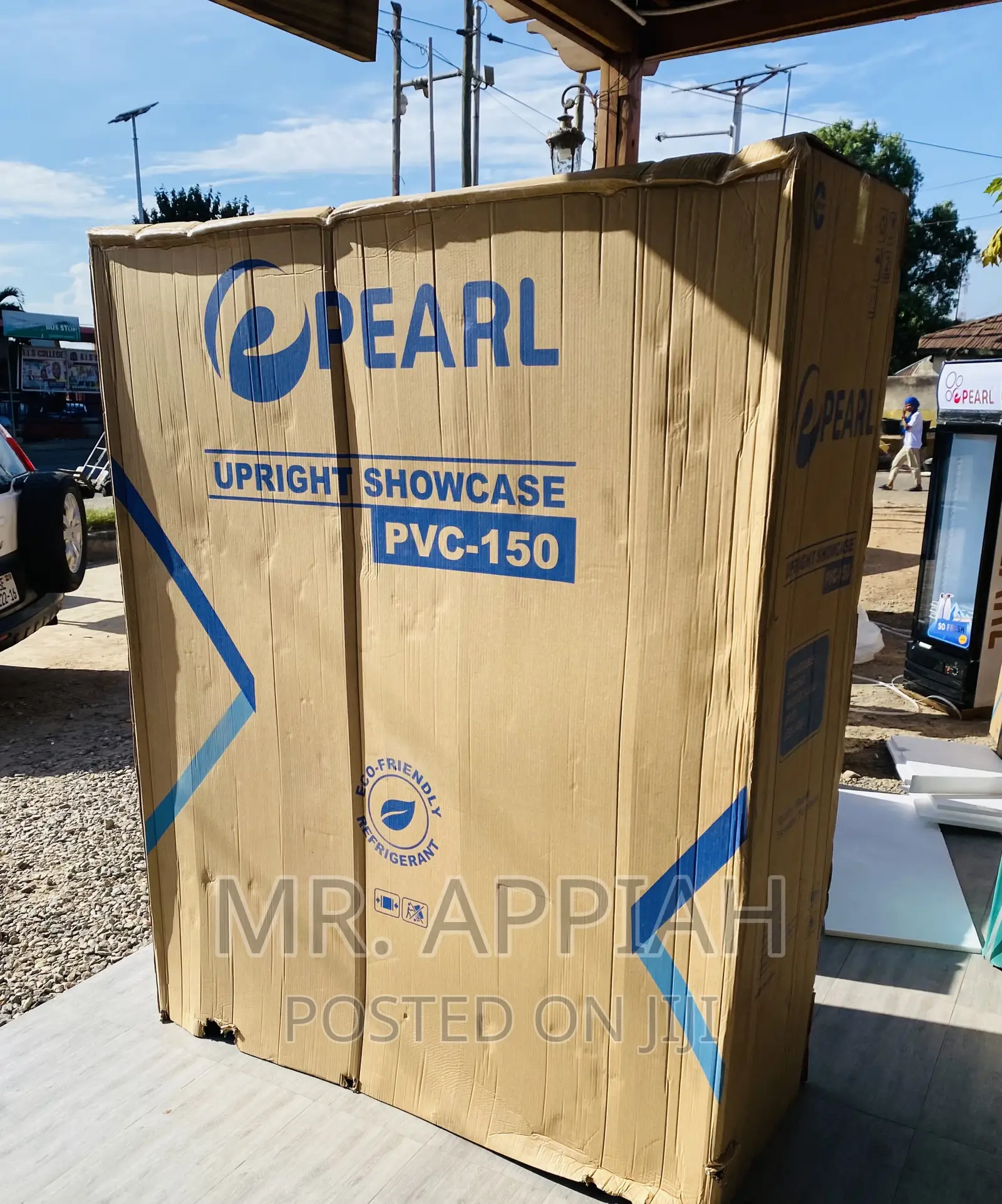 Purchase Classic Pearl PVC 150 3 Doors Display Fridge,950L
