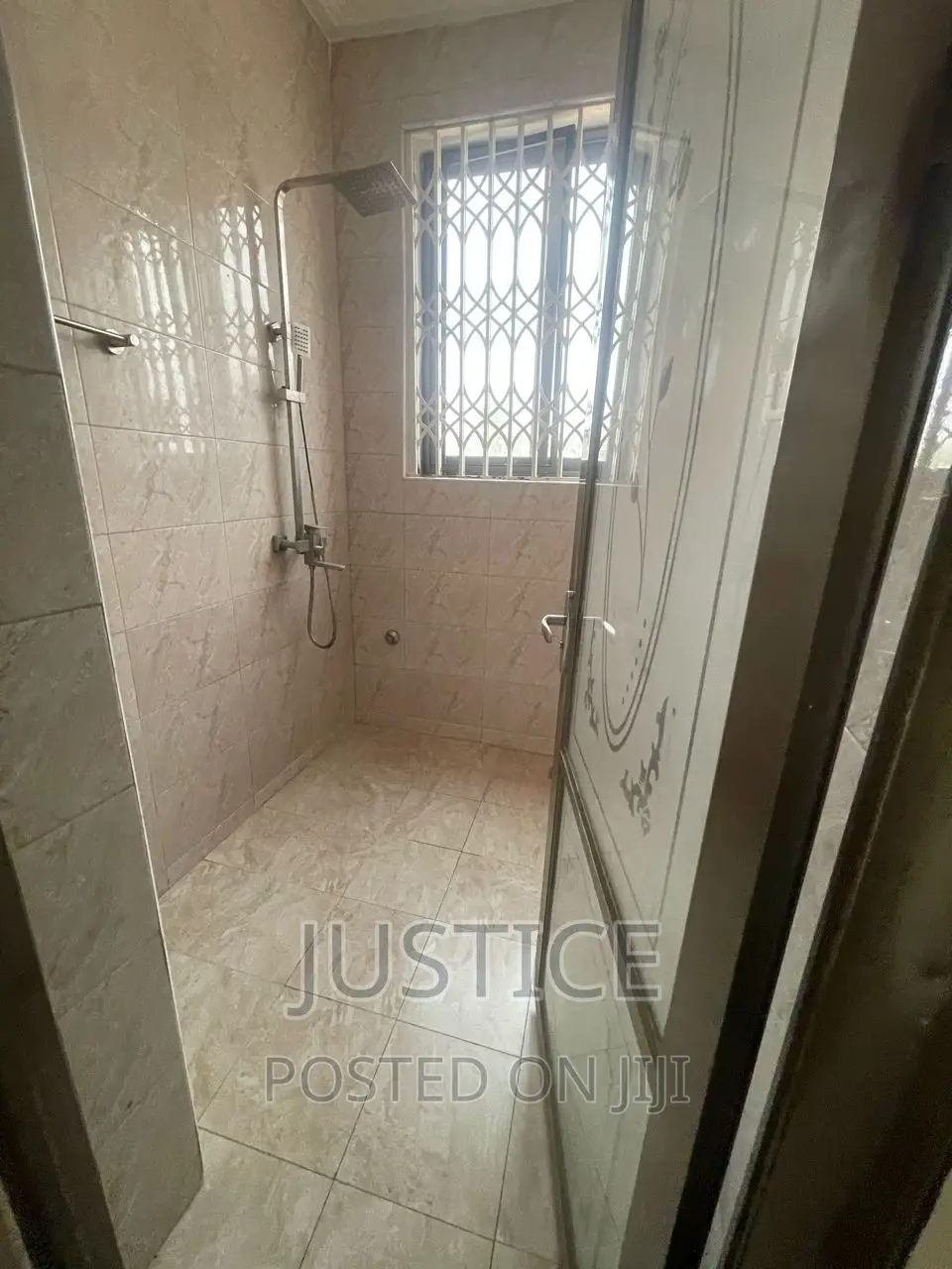 3bdrm Apartment in Ars East Legon for rent