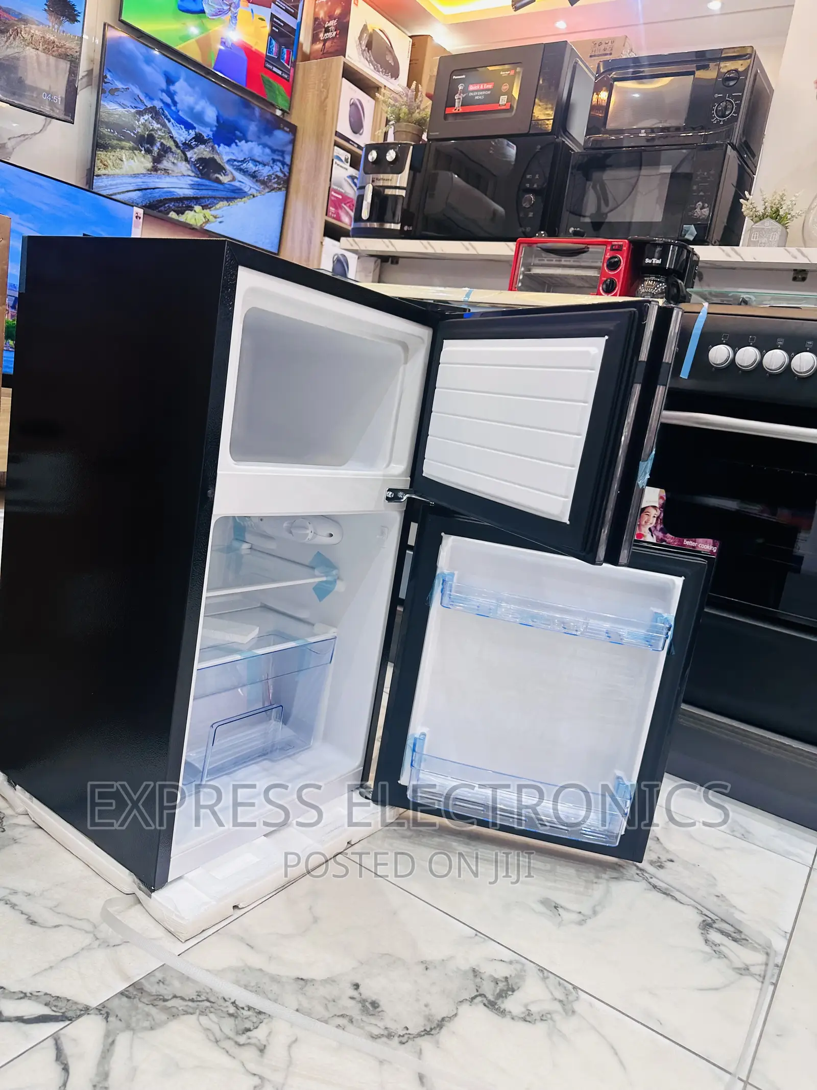 Grab a Deal Pearl 100T Double Door Fridge