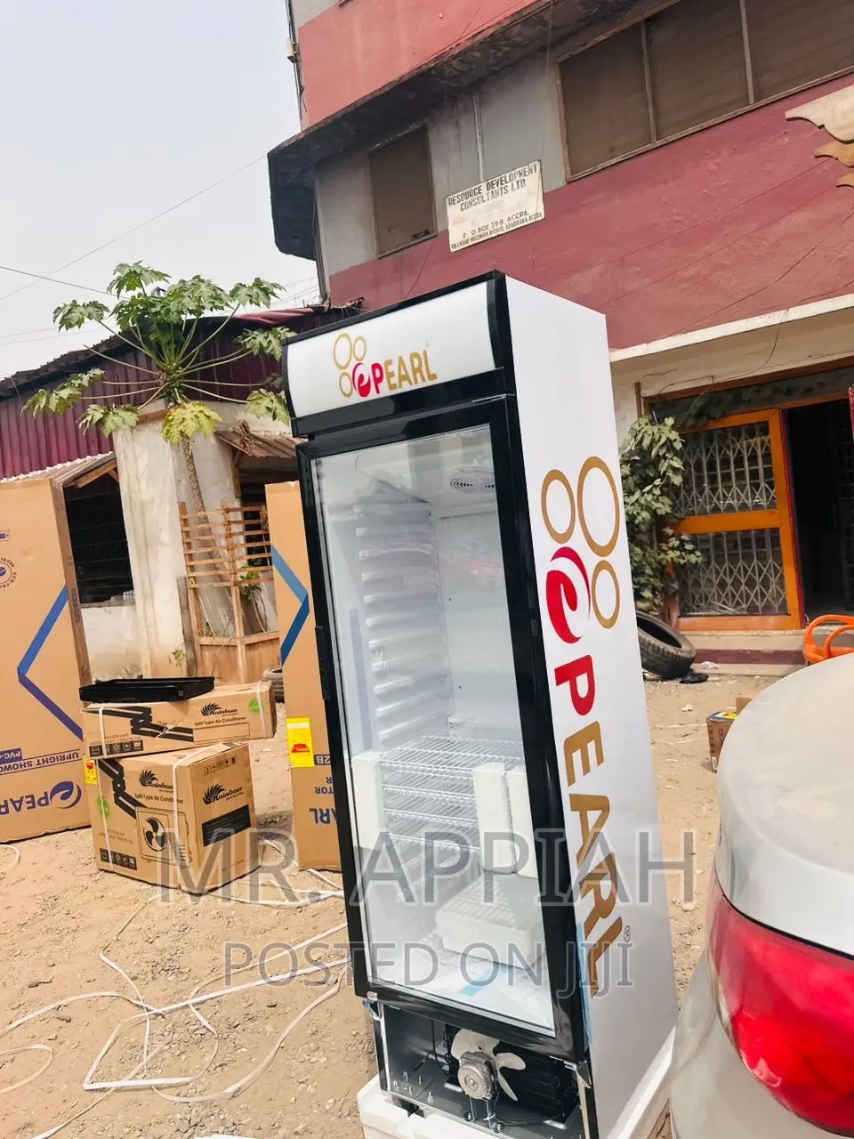 High Quality Pearl PVC-424 Single Door Display Fridge.