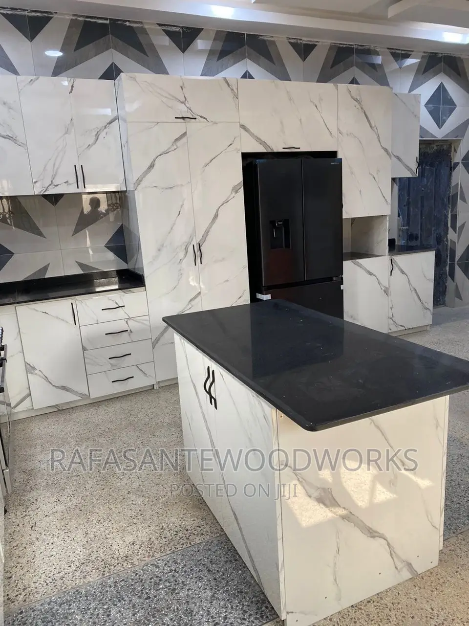 Raf Kitchen Cabinet With MDF and Laminated Plywood