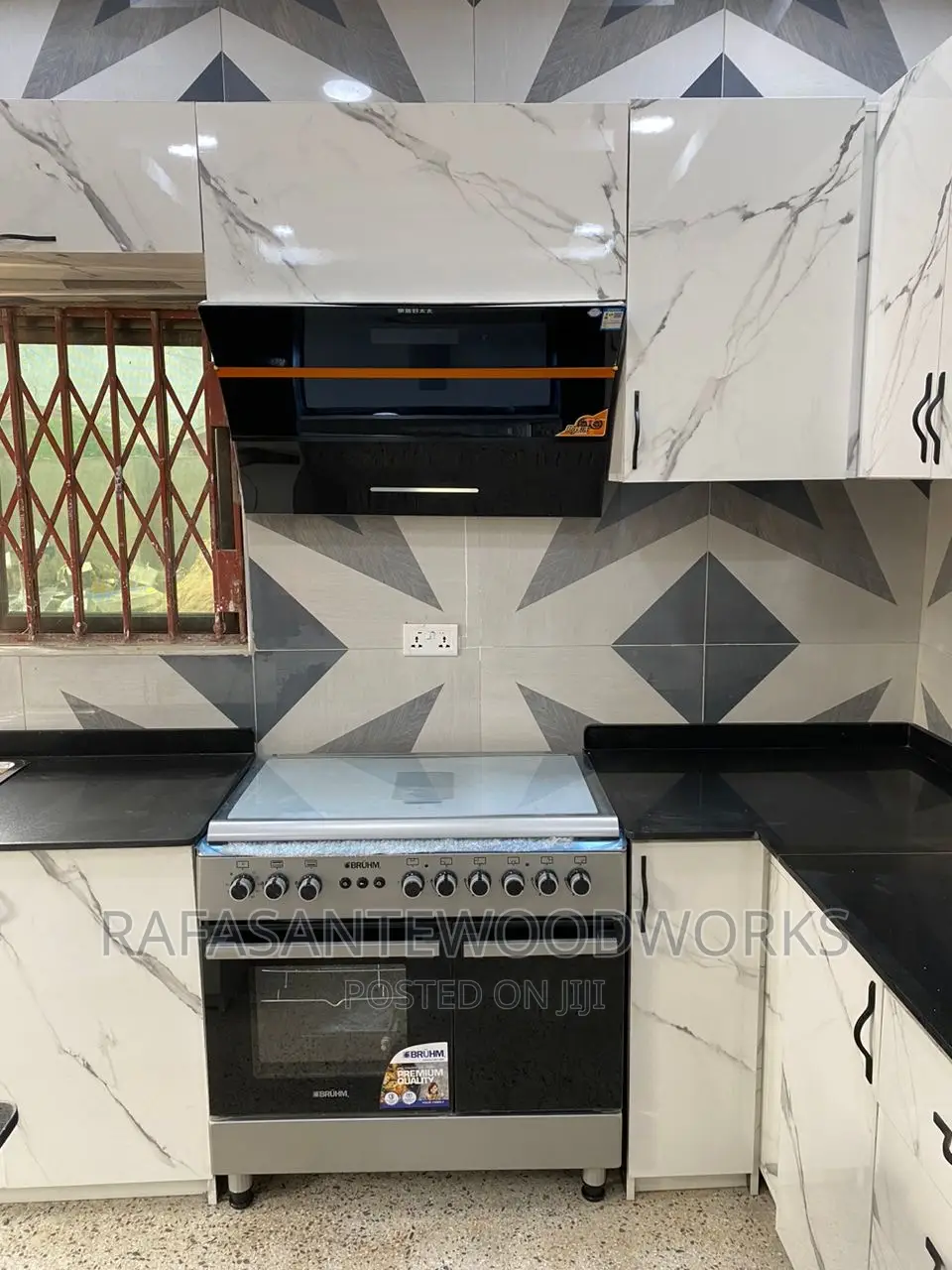 Raf Kitchen Cabinet With MDF and Laminated Plywood