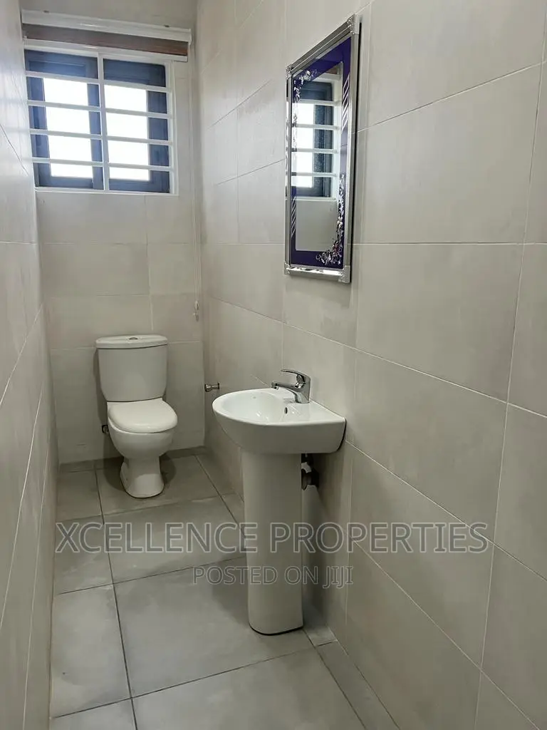 2bdrm Apartment in Xcellence Properties, School Junction for rent