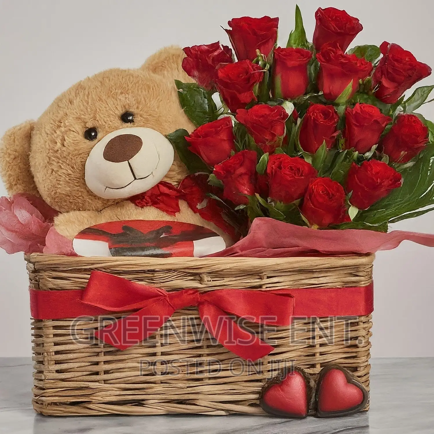 Luxe Love Basket