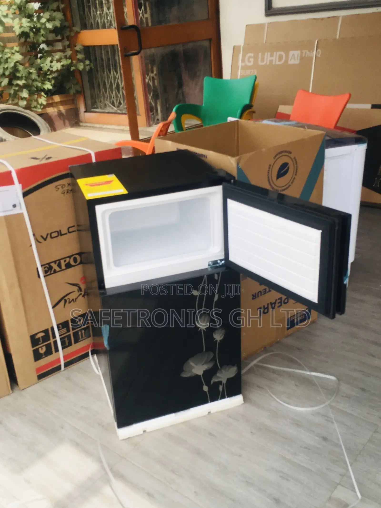 Topfreezer Glass Black Pearl Doubledoor PF-10T 82L Fridge