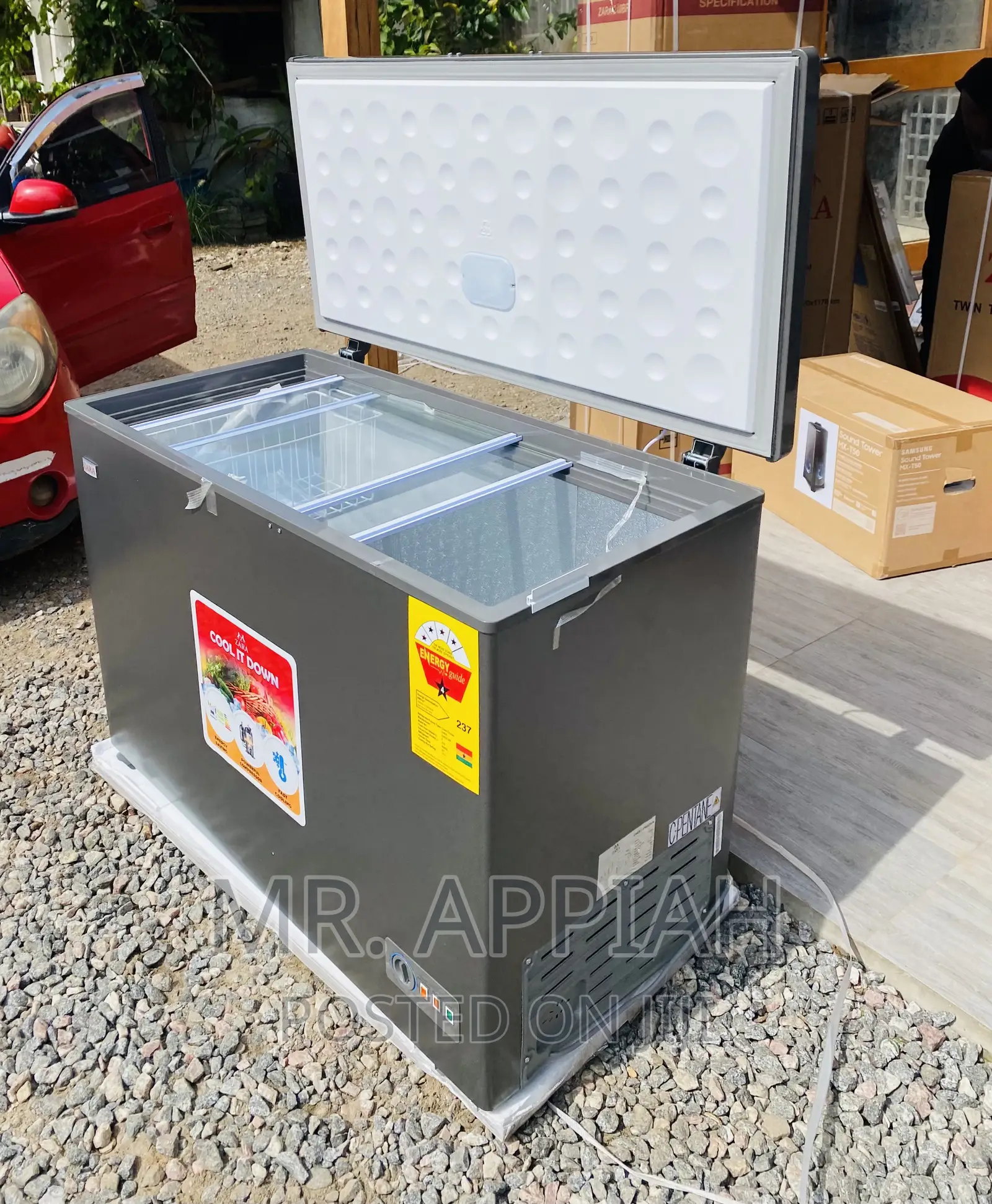 Elegant Zara 360 Single Door Electric Chest Freezer.