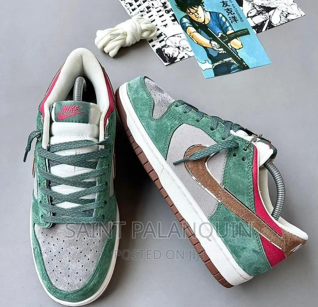 Nike Dunk Sneaker