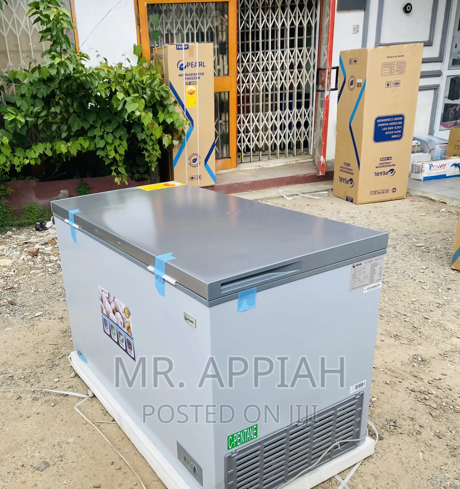 Energy Saving Pearl PCF-460(380)Ltrs Single Door Freezer.