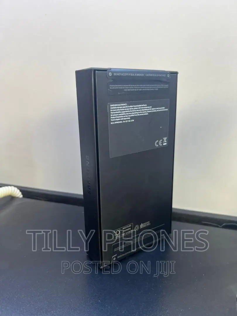 New Samsung Galaxy S24 Ultra 256 GB Green