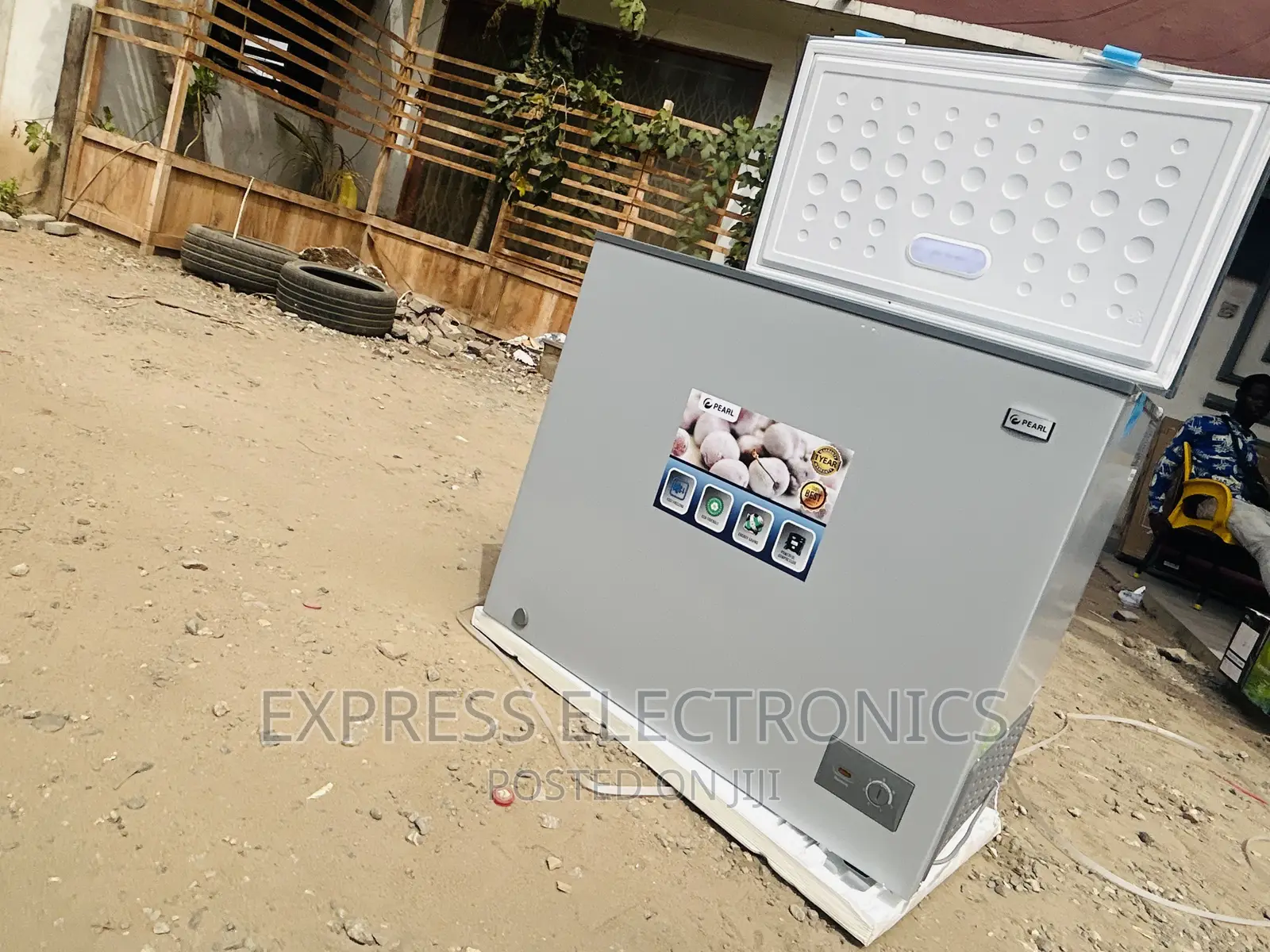 Friendly Budget on Pearl PCF-240 200L Chest Freezer Single
