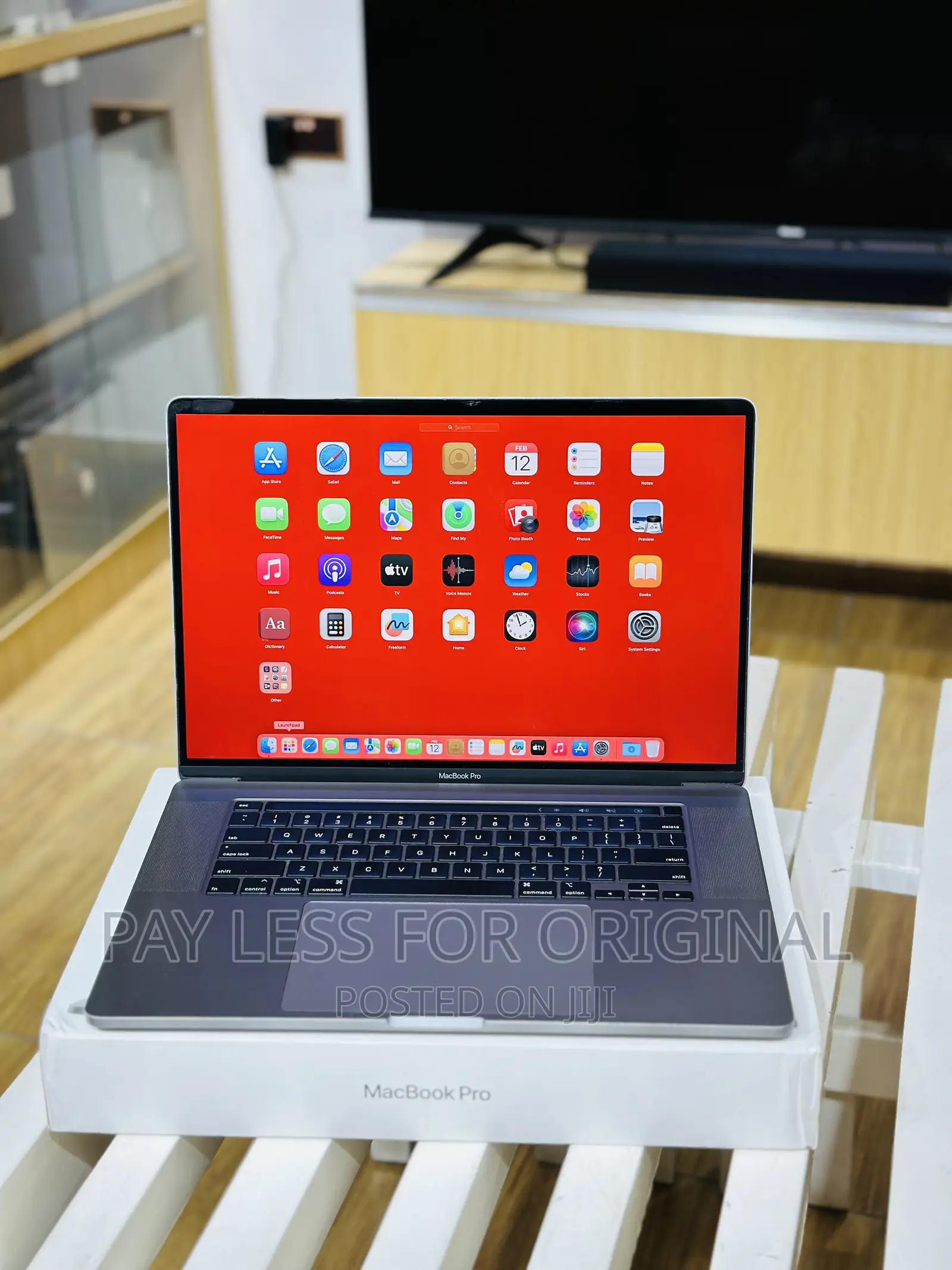 Laptop Apple MacBook Pro 2019 4GB Intel Core i9 SSD 1T