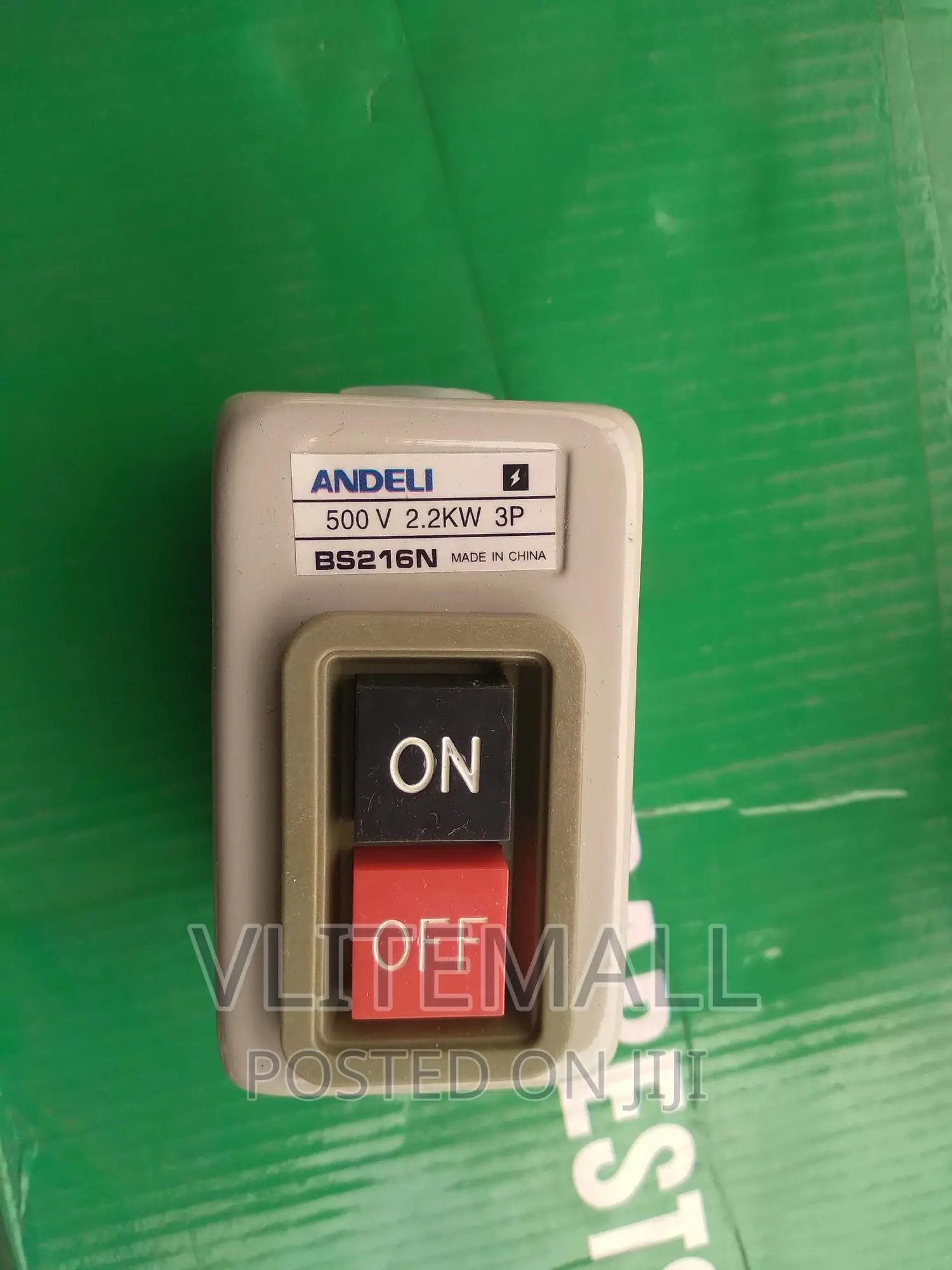 BS 216B 3pushbutton Switch