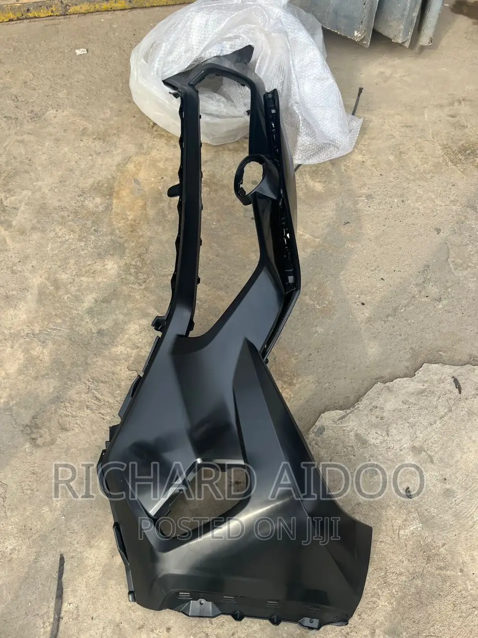 Toyota RAV4 2020 Top Bumper Available