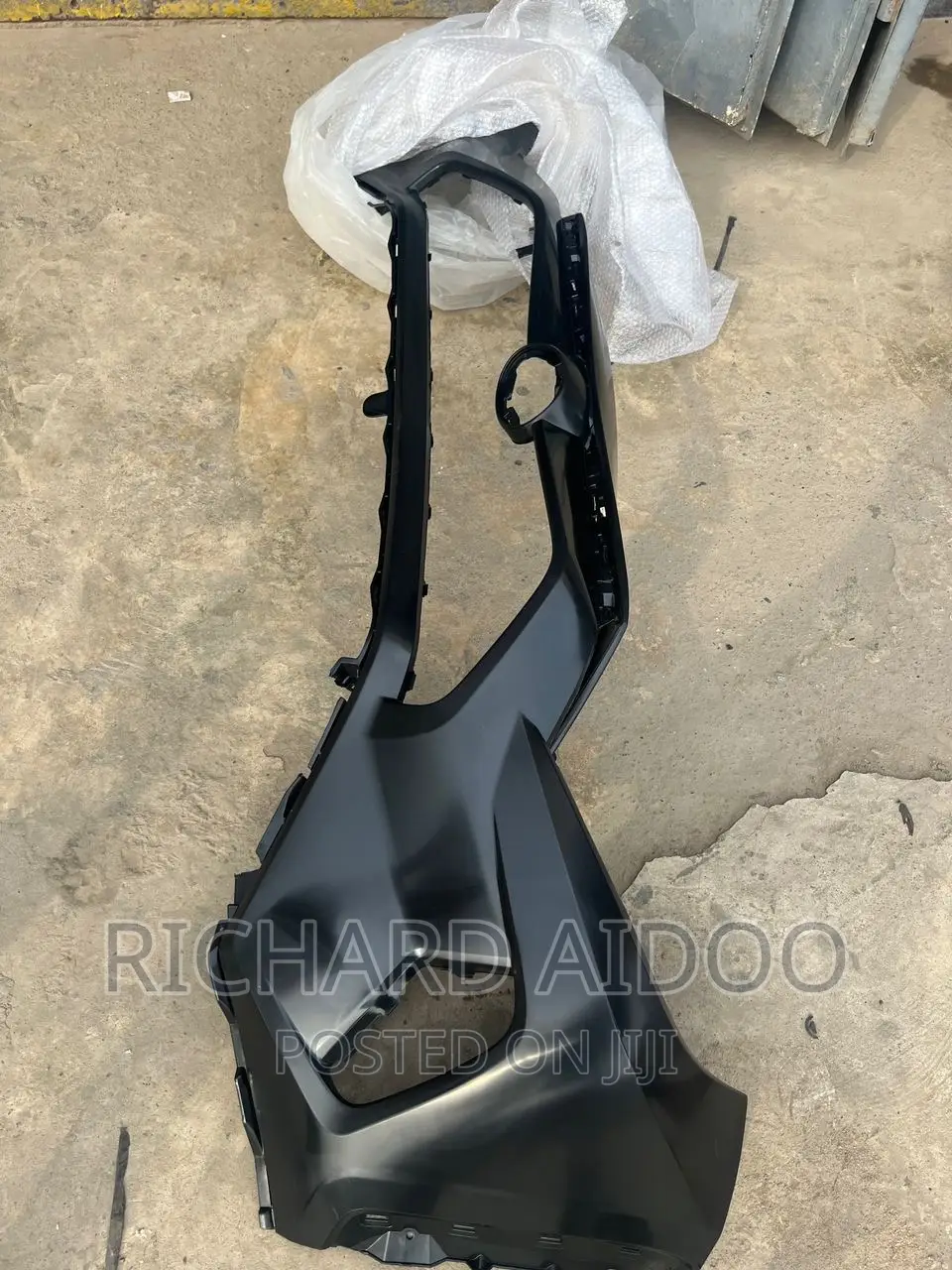 Toyota RAV4 2020 Top Bumper Available