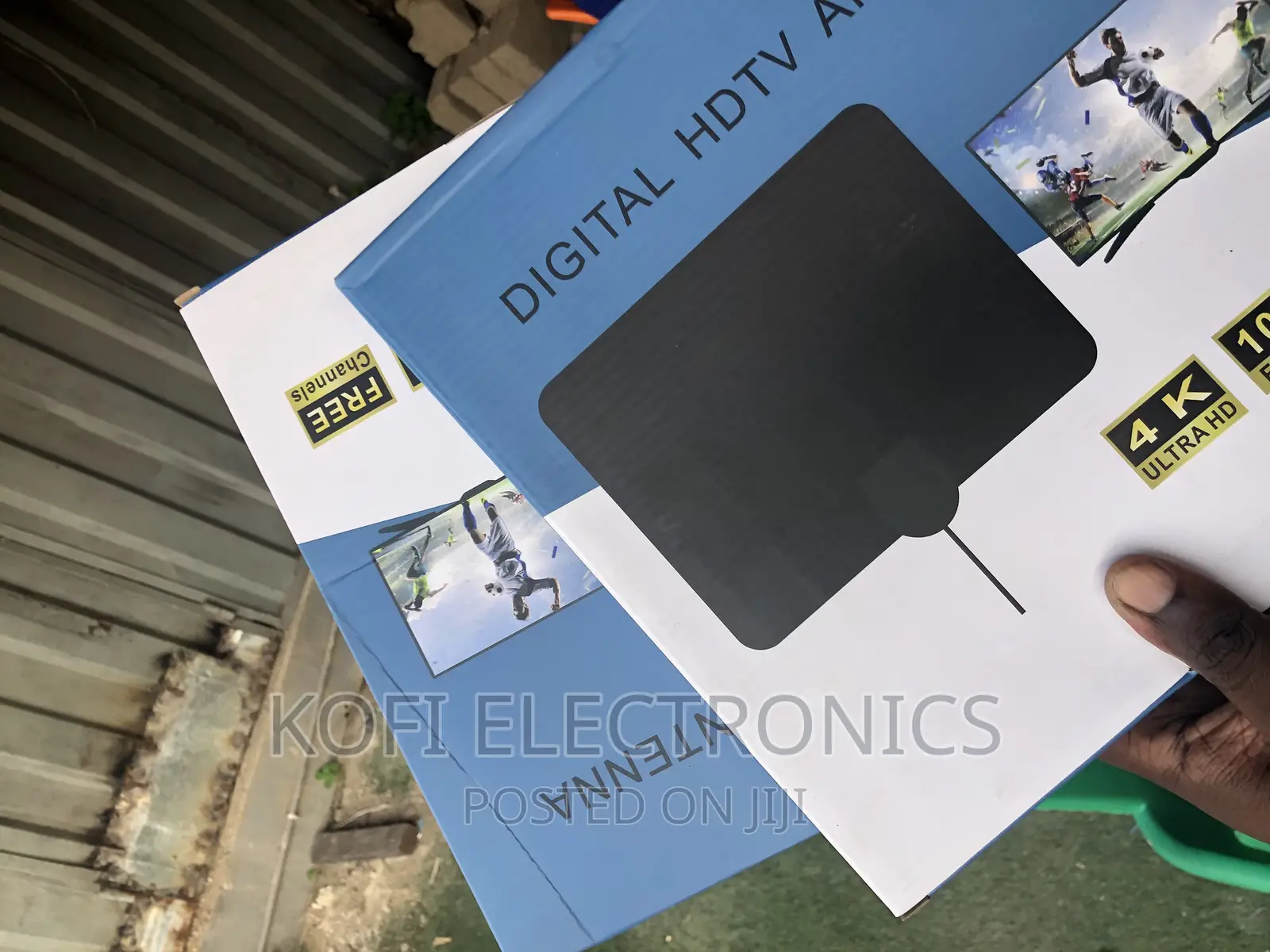 Unwrap and Plug Indoor Digital Antenna