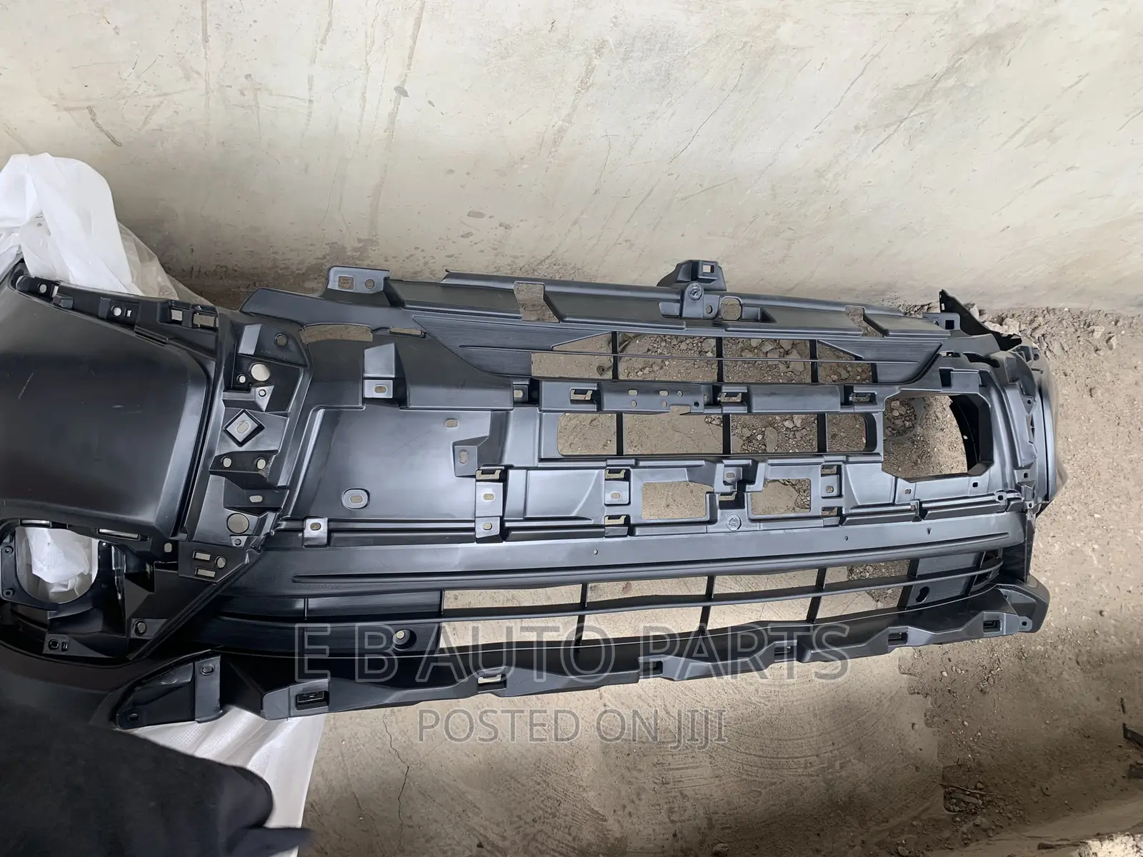 Outlander 2017 Front Bumper