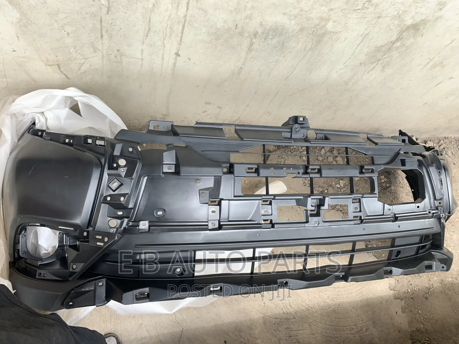 Outlander 2017 Front Bumper