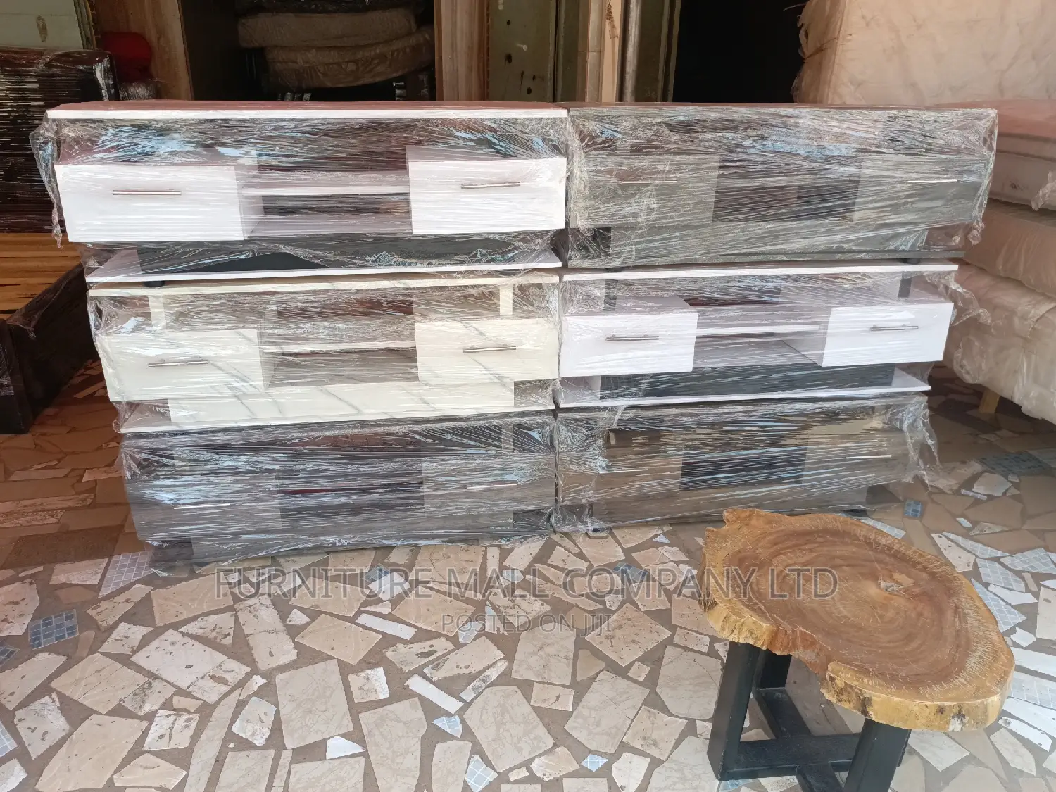 Sweet 4feet Tv Stand. Free Delivery