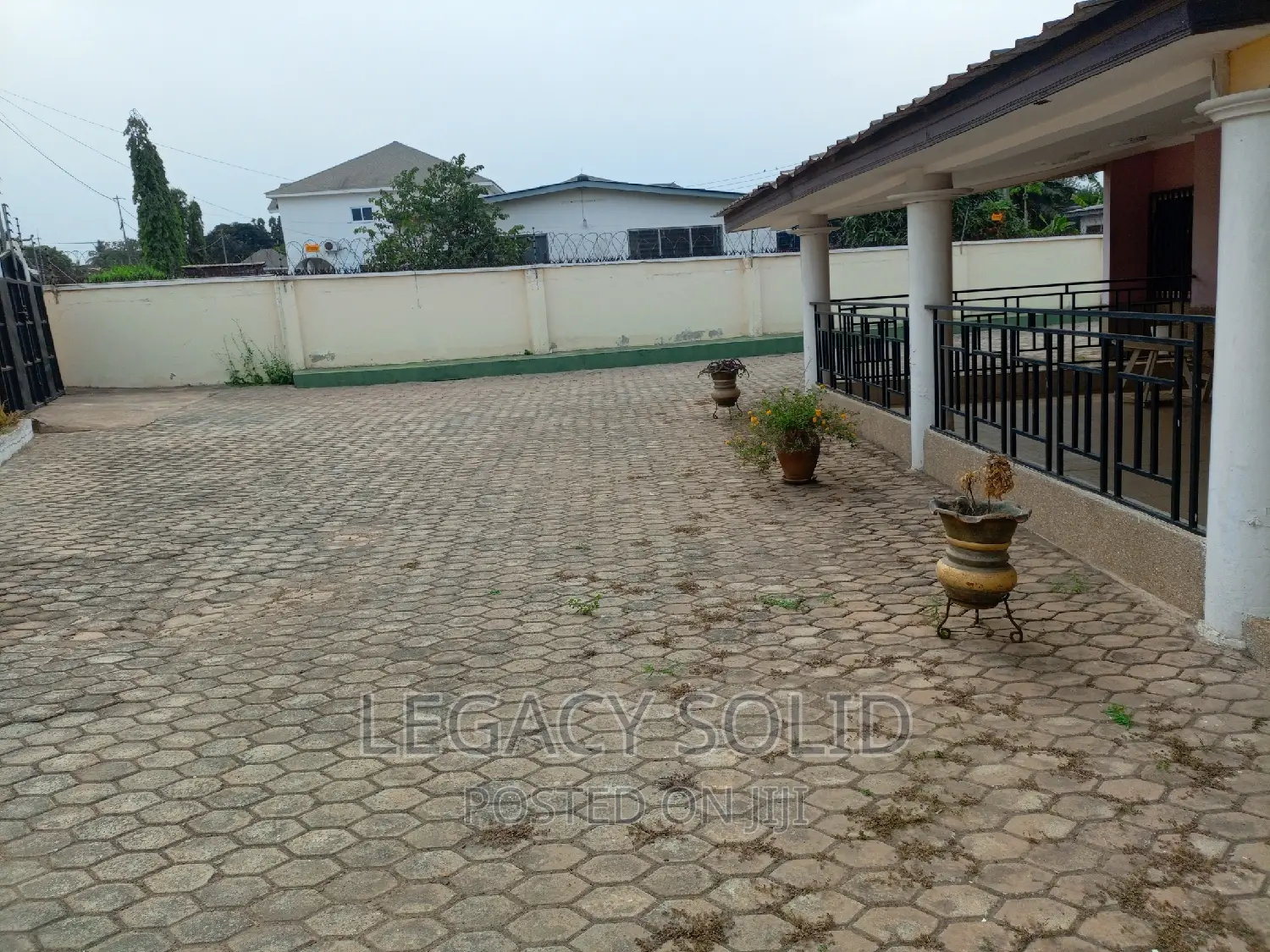 4bdrm Apartment in Legacy Solid Real, Teshie-Nungua Estates for rent