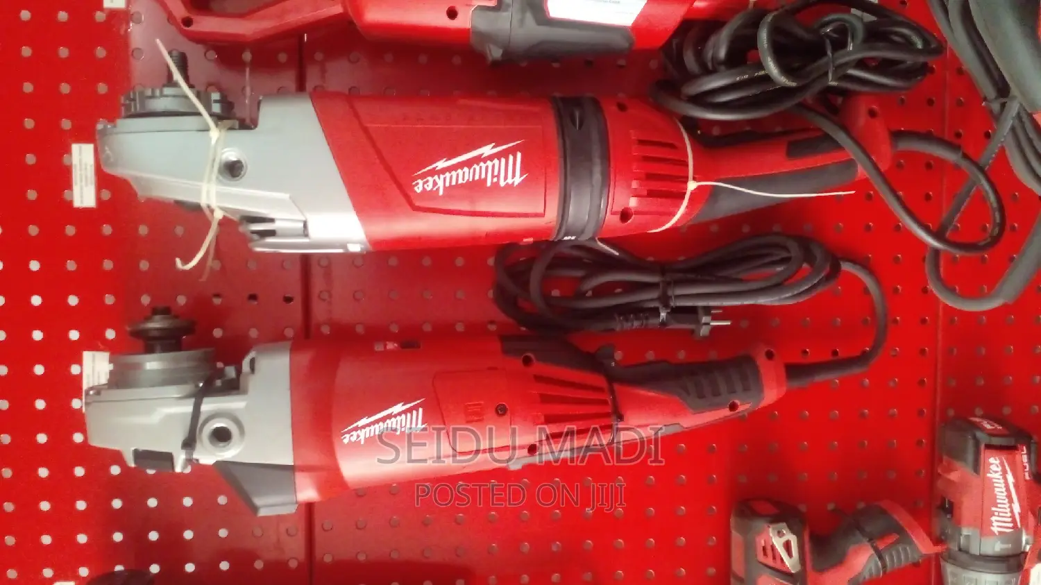 Milwaukee Cutting Machine