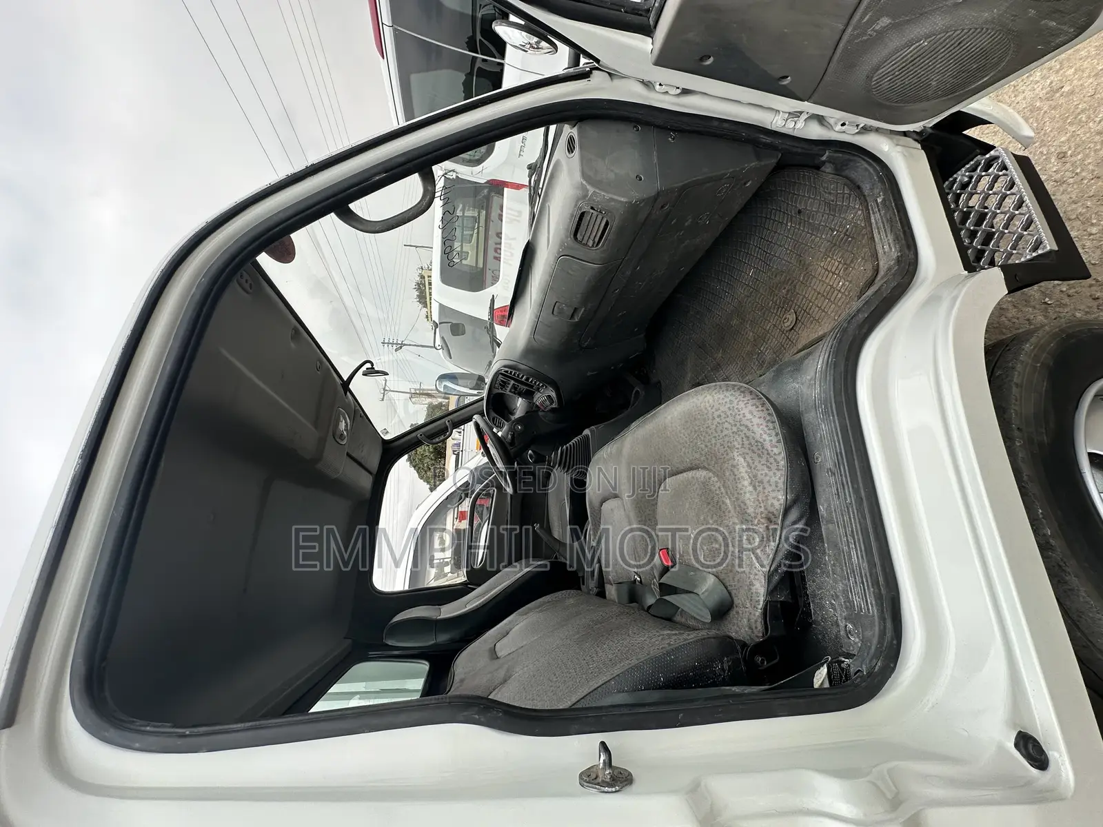 Hyundai Mighty Truck. Straight Engine. New Arrivals.