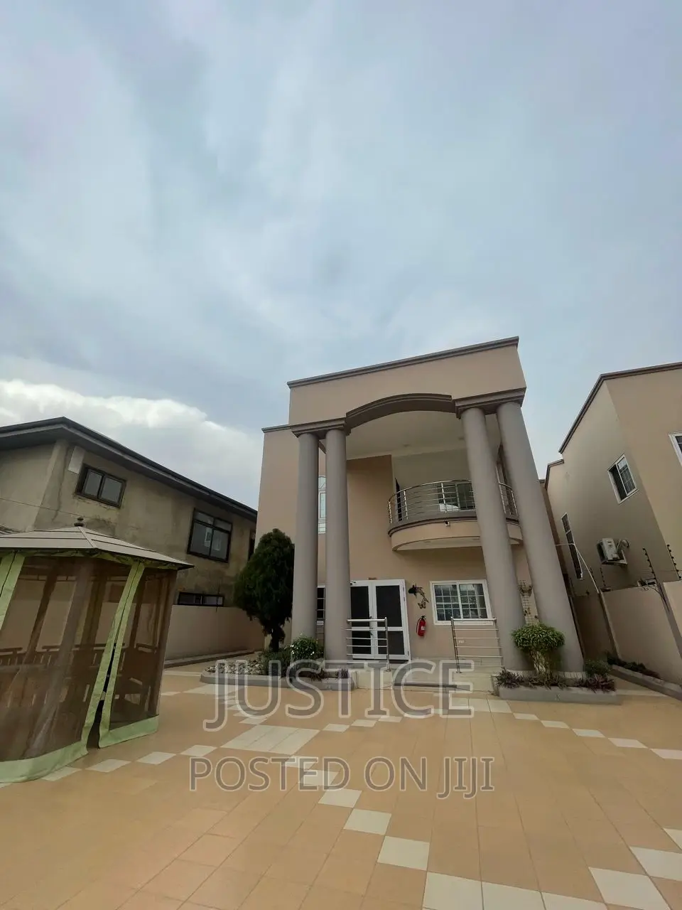Furnished 4bdrm Duplex in East Legon for rent
