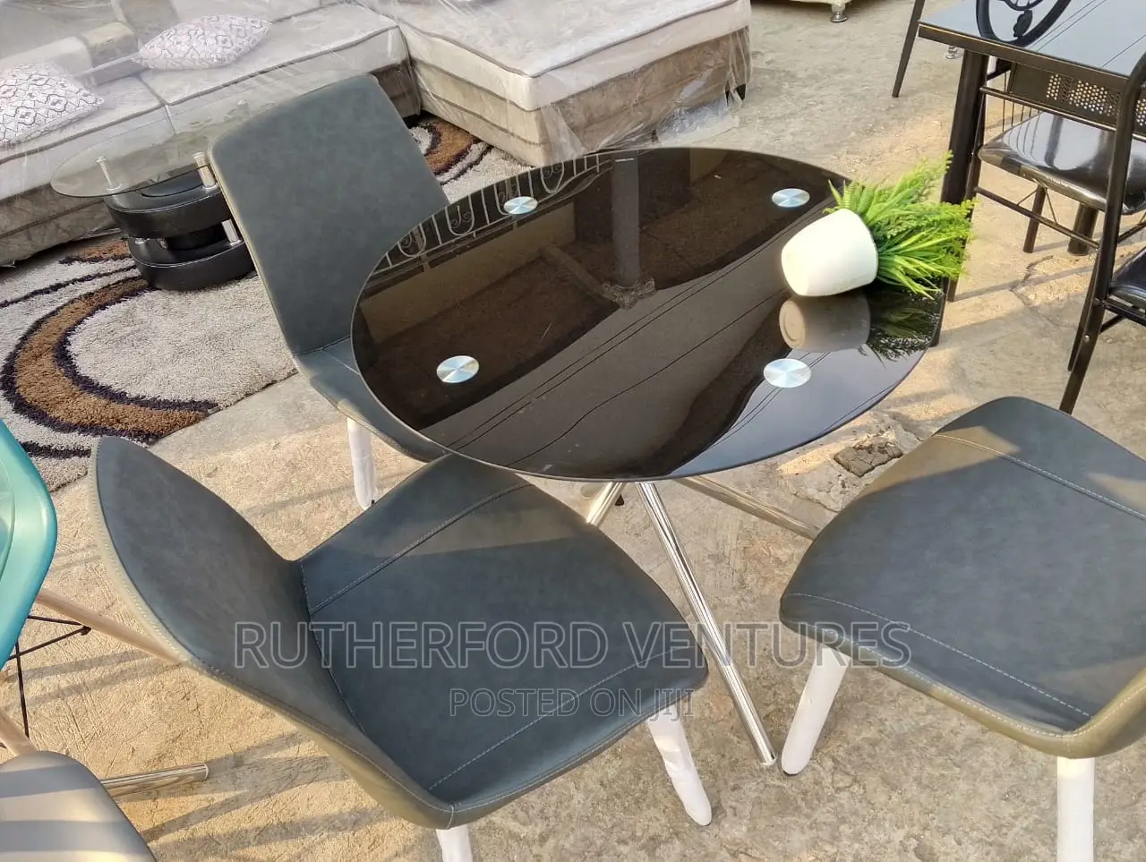 Round Dining Set