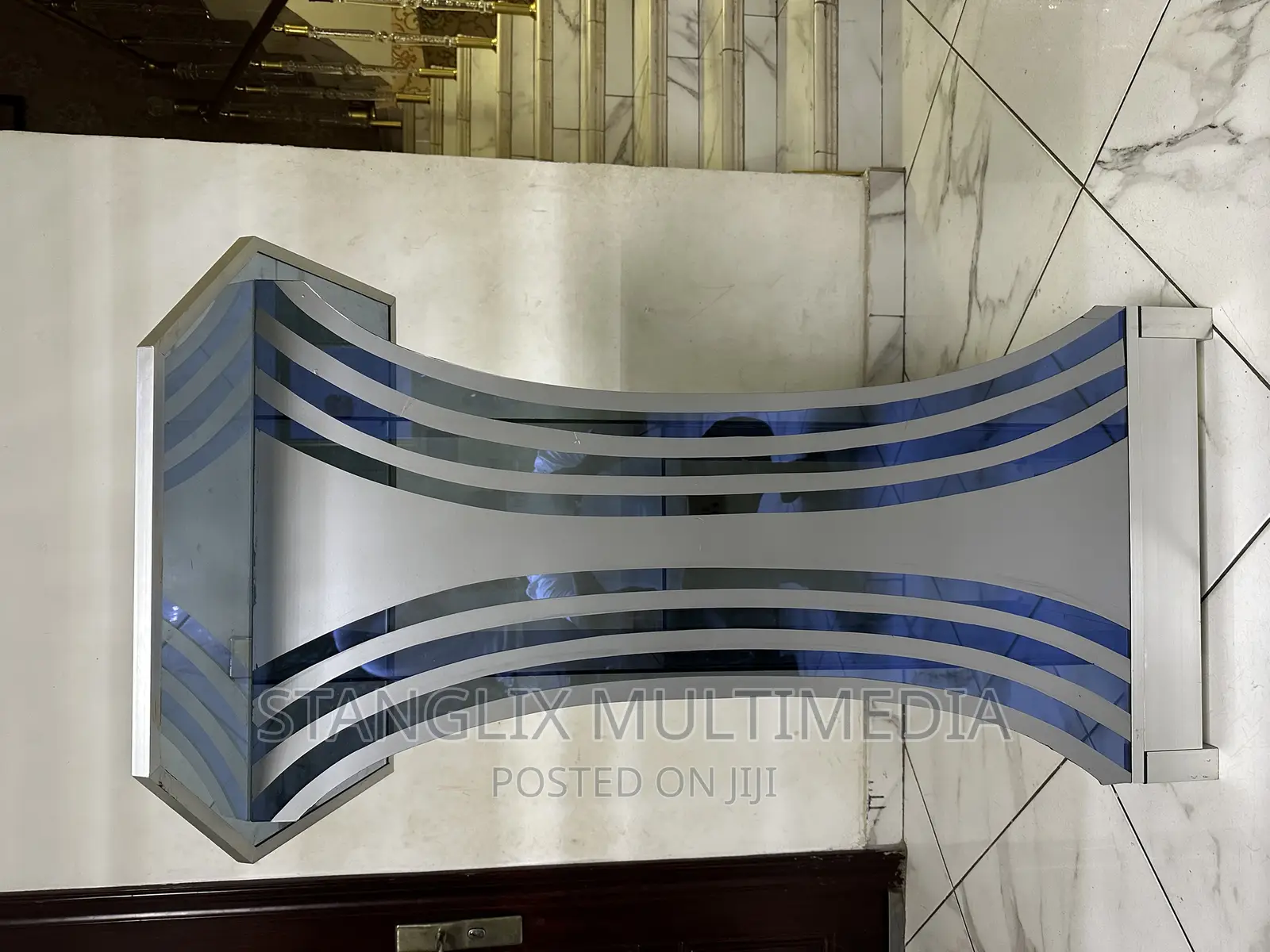 Glass Pulpit