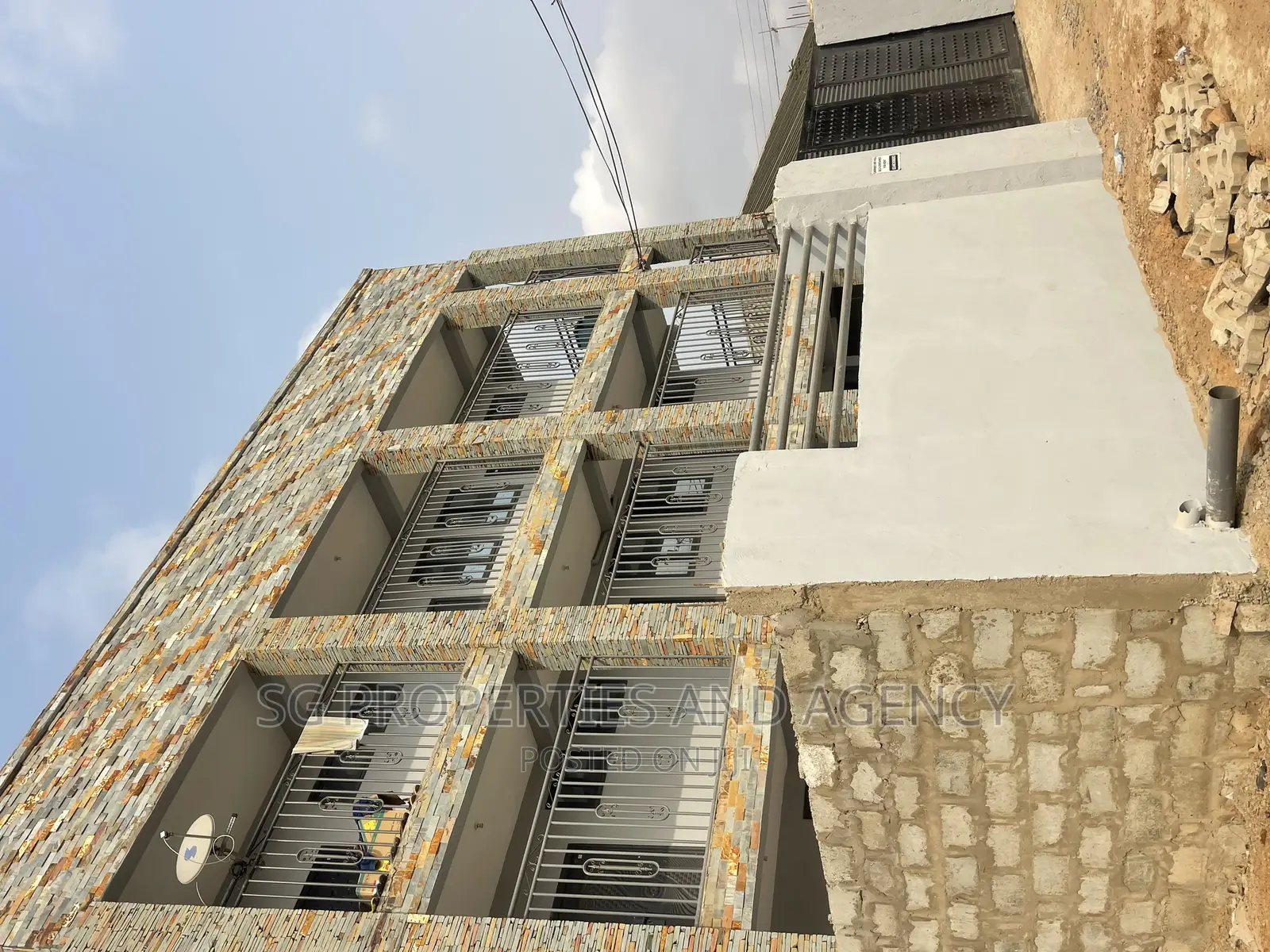 1bdrm Apartment in Adjei Kojo, Tema Metropolitan for rent