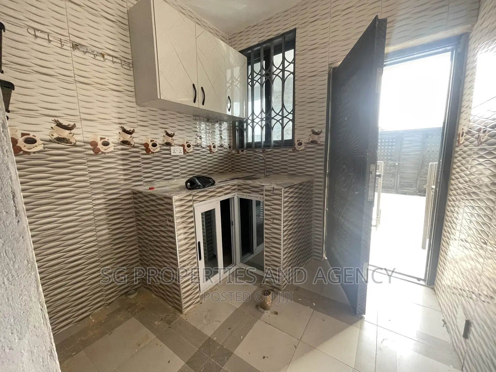 1bdrm Apartment in Adjei Kojo, Tema Metropolitan for rent