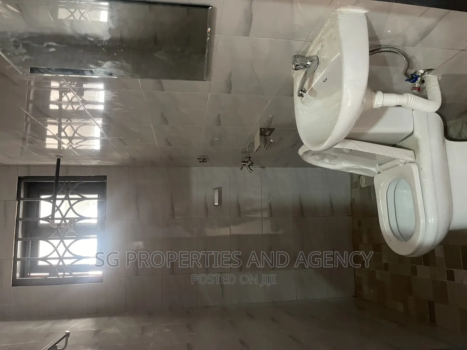 1bdrm Apartment in Adjei Kojo, Tema Metropolitan for rent
