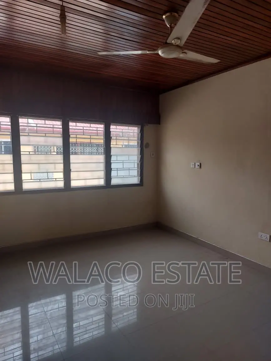 3bdrm Bungalow in Walako Estate, Achimota for rent