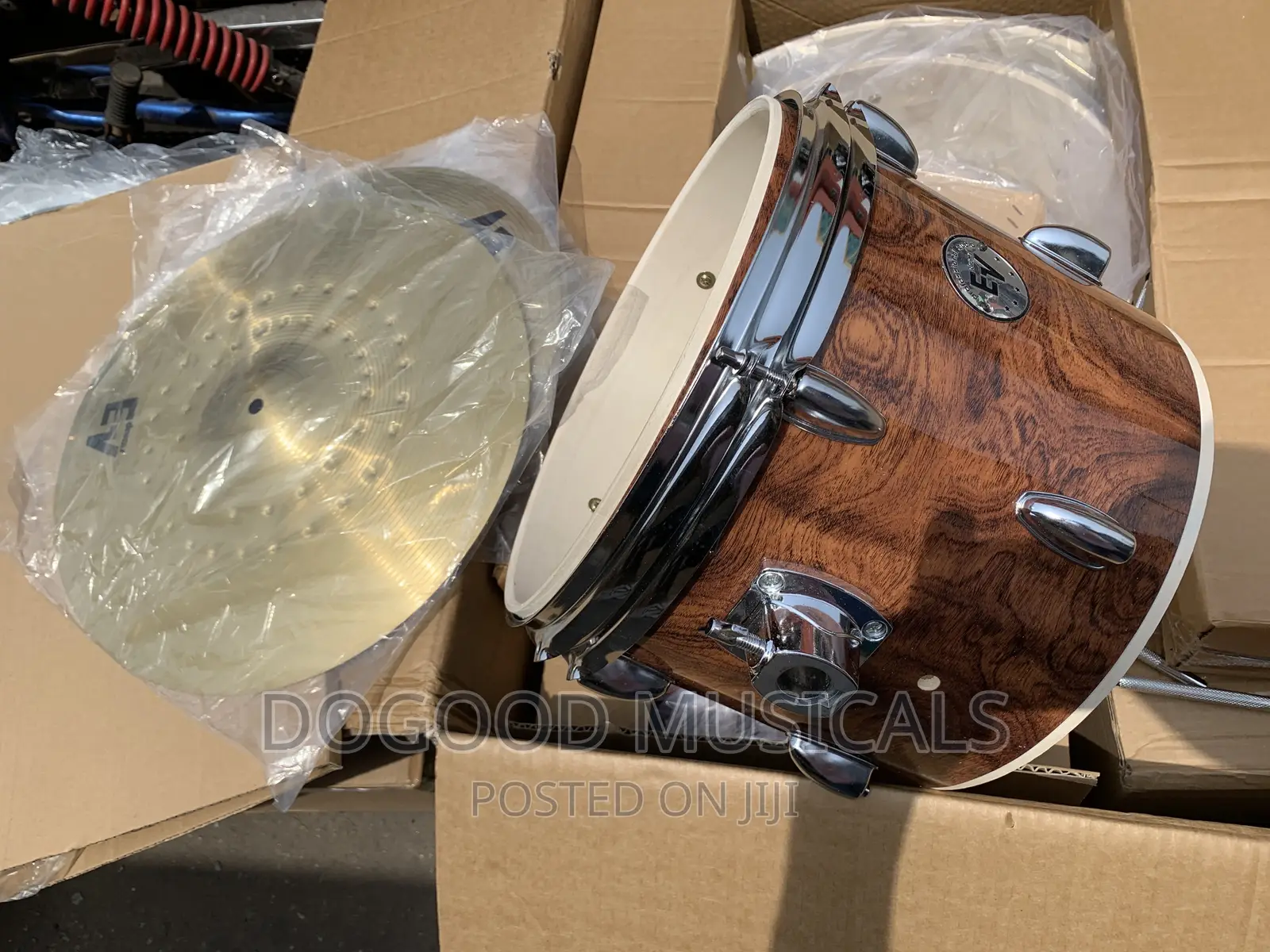 Ev Acoustic Drumset(5peice)